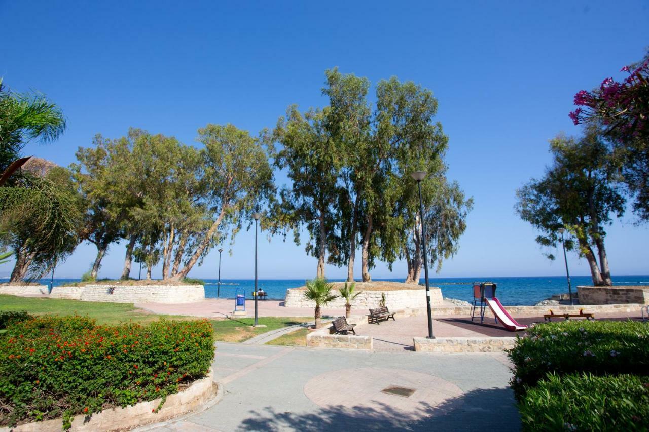 Galatex Beach Living By Trulycyprus Λεμεσός Εξωτερικό φωτογραφία