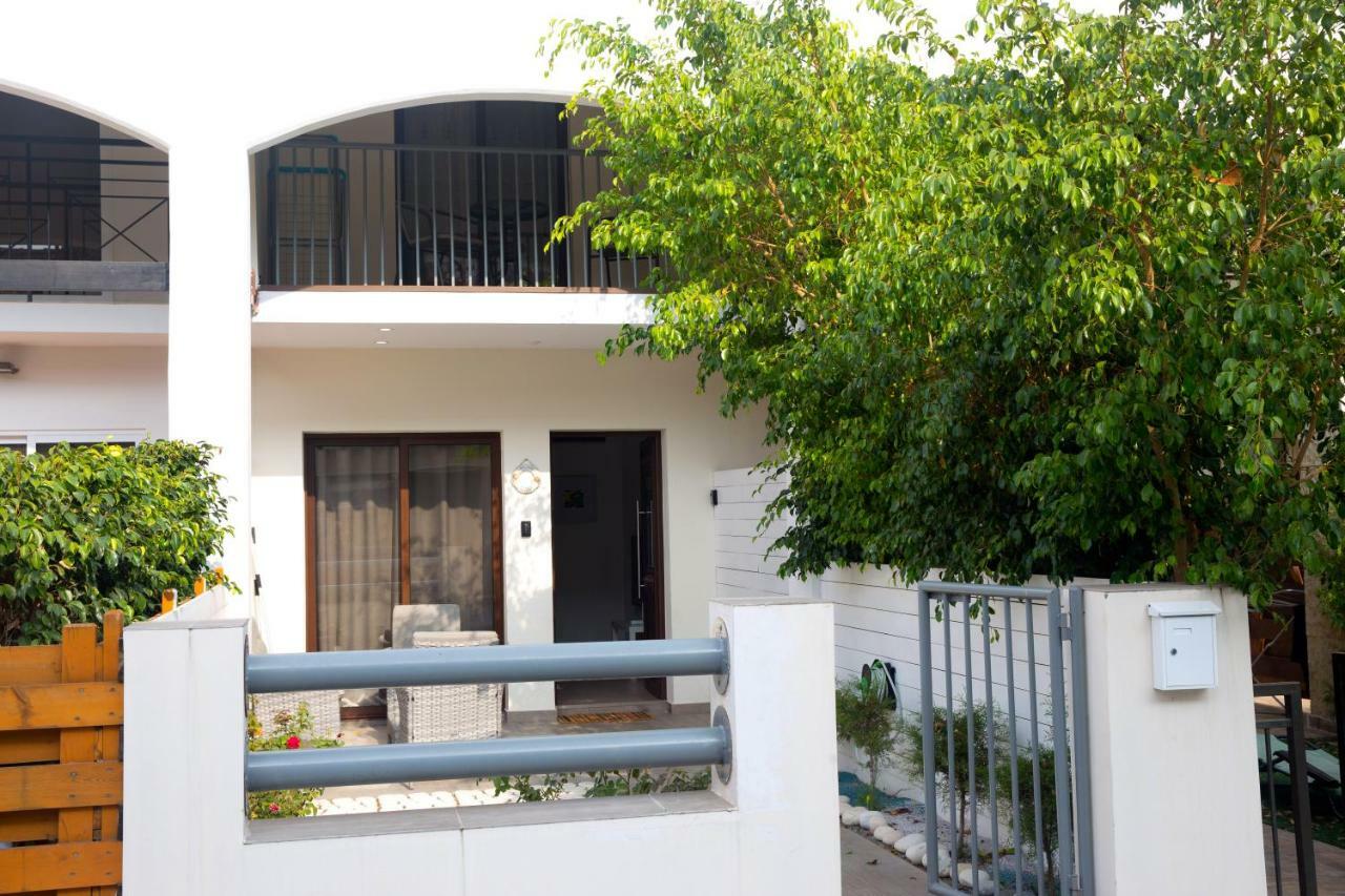 Galatex Beach Living By Trulycyprus Λεμεσός Εξωτερικό φωτογραφία