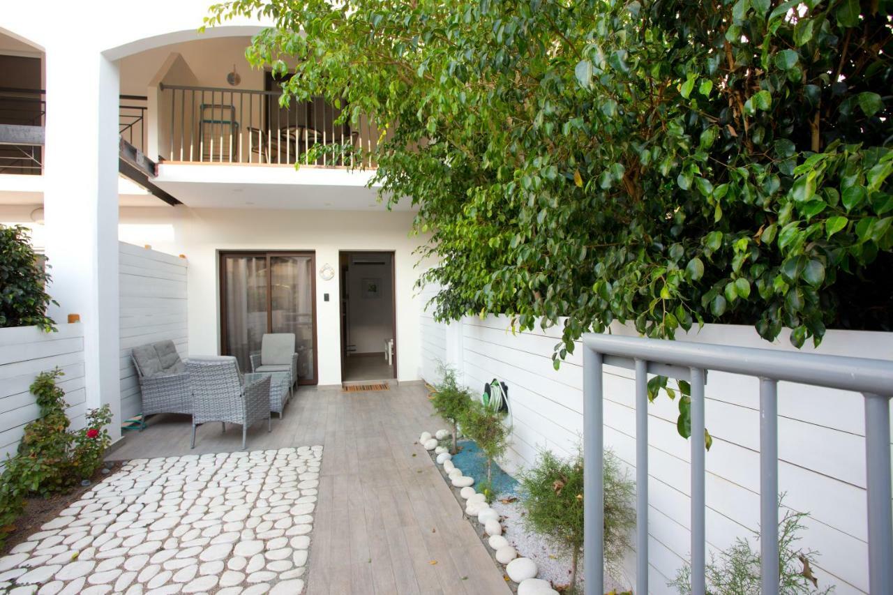 Galatex Beach Living By Trulycyprus Λεμεσός Εξωτερικό φωτογραφία