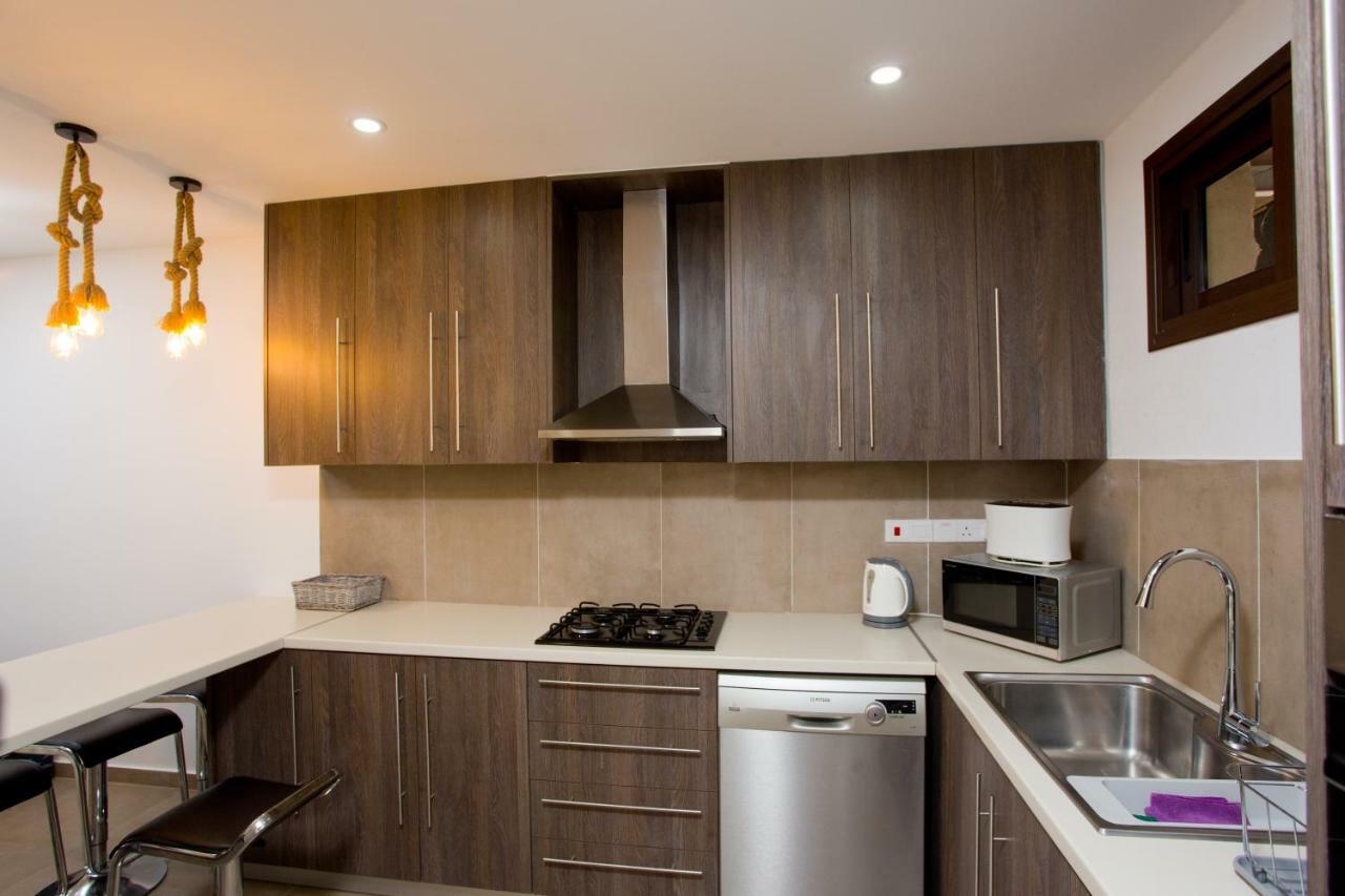 Galatex Beach Living By Trulycyprus Λεμεσός Εξωτερικό φωτογραφία