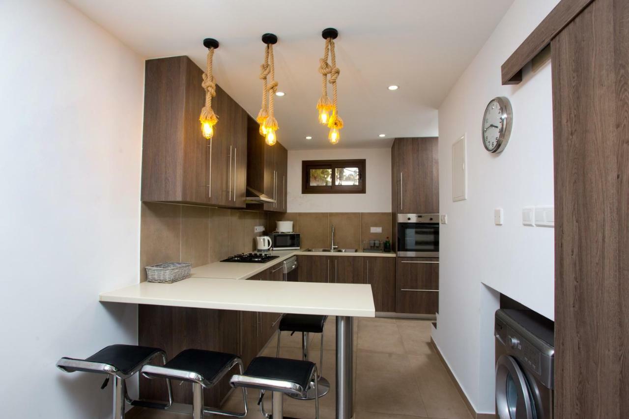 Galatex Beach Living By Trulycyprus Λεμεσός Εξωτερικό φωτογραφία